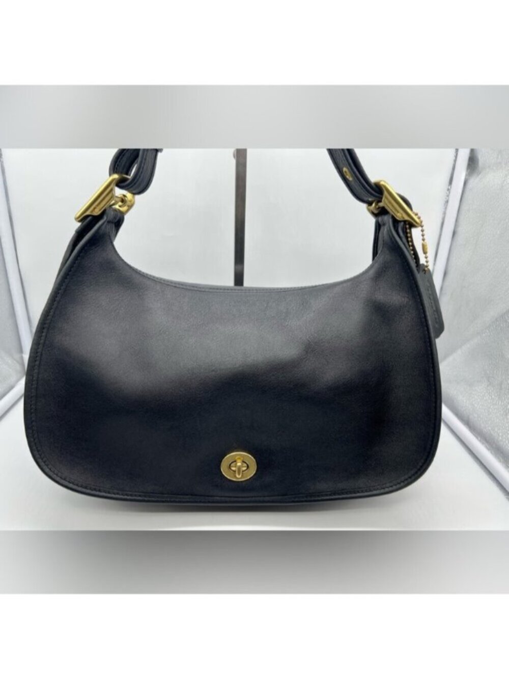 COACH VINTAGE 9338 Y2K Legacy Crescent Black Leather Shoulder Crossbody Hobo Bag - Picture 3 of 16